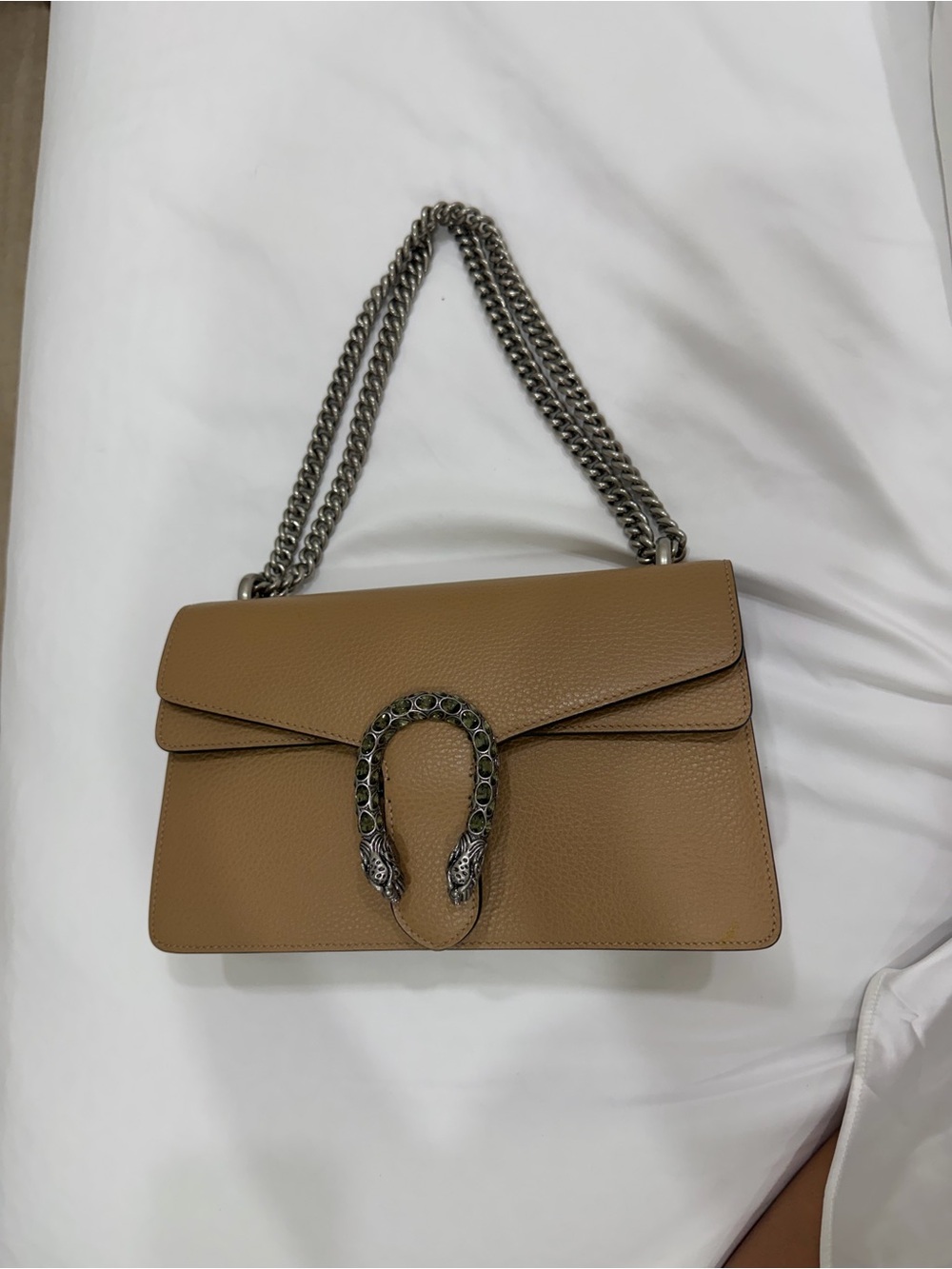 Gucci Tan Leather Shoulder Bag with Silver-Tone Chain and Serpent Detail
